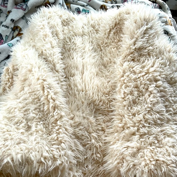 Old Navy faux fur lined jacket cream colored oversized xs - Picture 1 of 5
